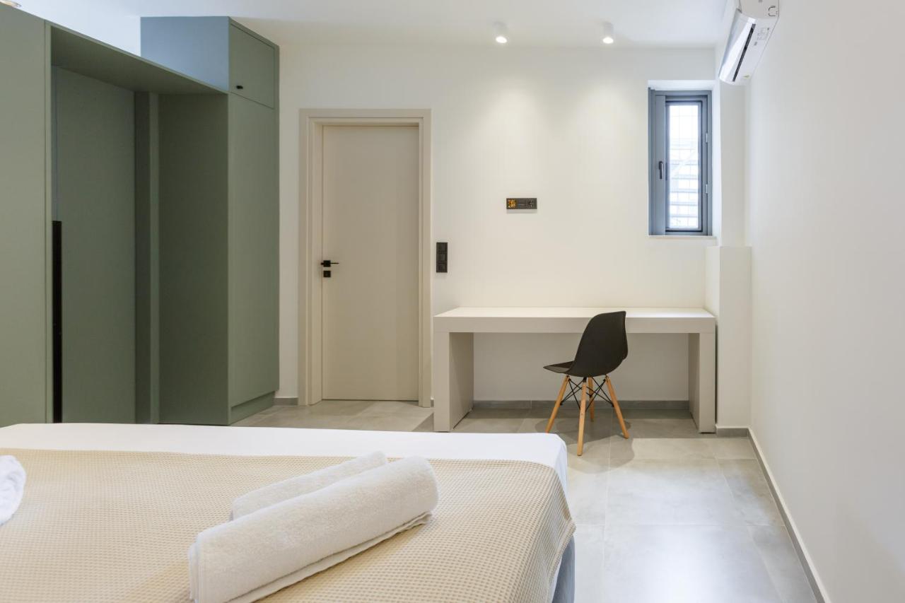 Studio W/King Size Bed Near The Heart Of Kalamata Extérieur photo