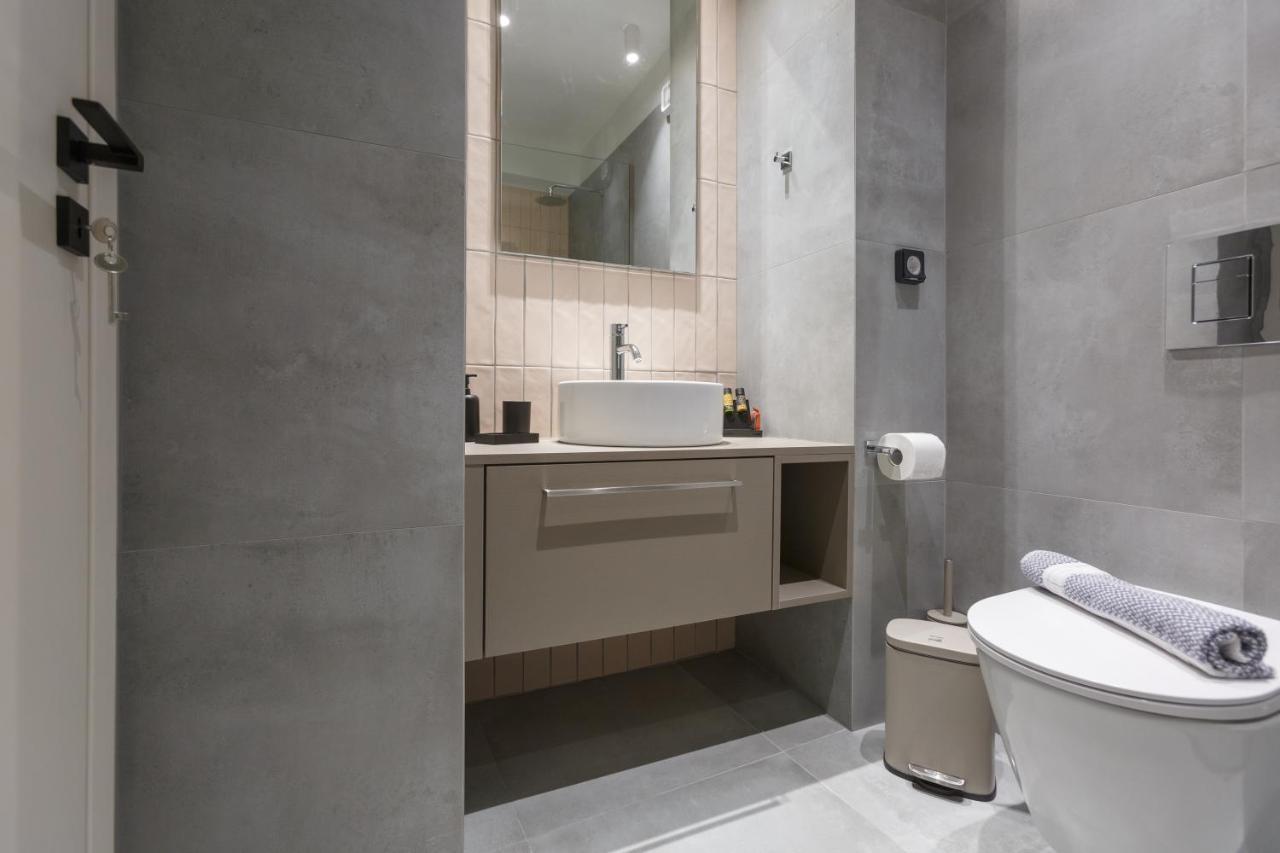Studio W/King Size Bed Near The Heart Of Kalamata Extérieur photo