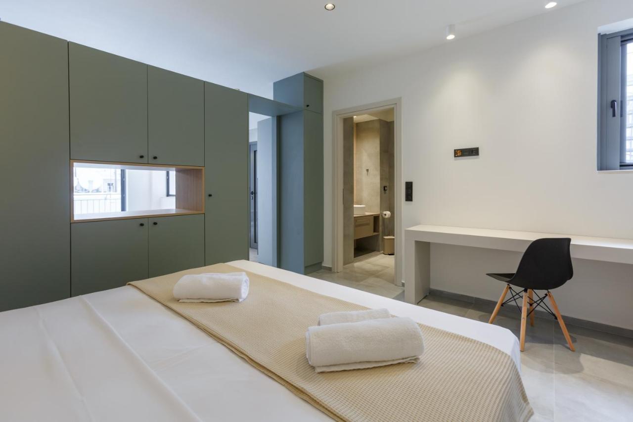 Studio W/King Size Bed Near The Heart Of Kalamata Extérieur photo