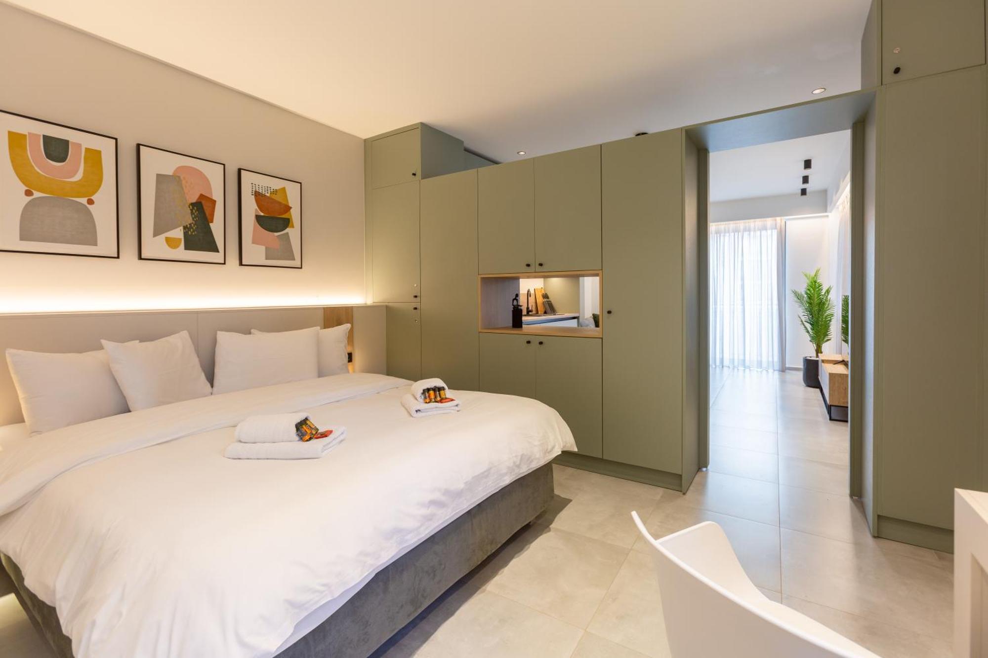 Studio W/King Size Bed Near The Heart Of Kalamata Extérieur photo